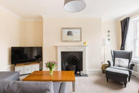 Regency - Private Entrance & Courtyard Apartamento Cheltenham